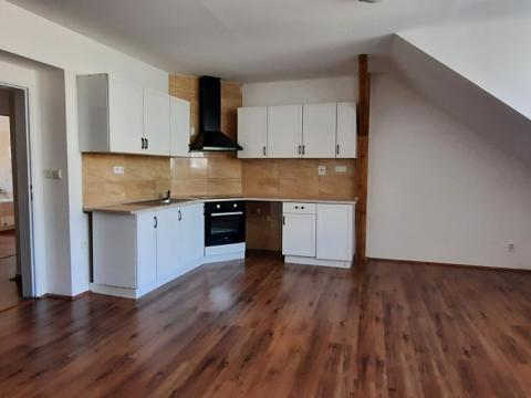 Pronájem bytu 2+kk, Karlovy Vary, Moravská, 78 m2