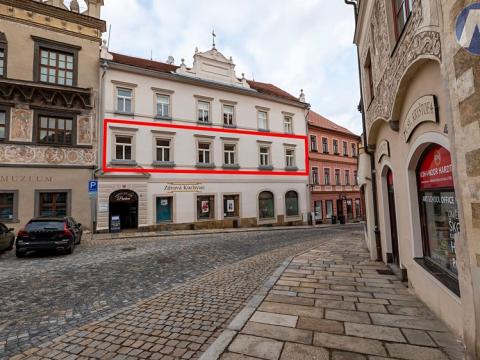 Pronájem obchodního prostoru, Prachatice, Velké náměstí, 200 m2