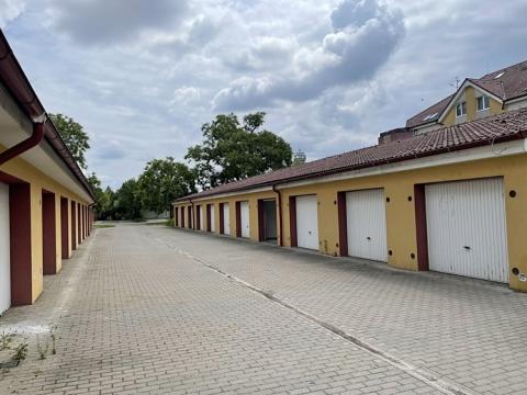 Prodej garáže, Břeclav, Kpt. Jaroše, 20 m2