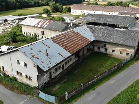 Prodej výrobních prostor, Svijanský Újezd, 2000 m2