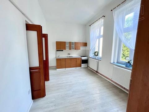 Pronájem bytu 2+1, Teplice, Letecká, 68 m2