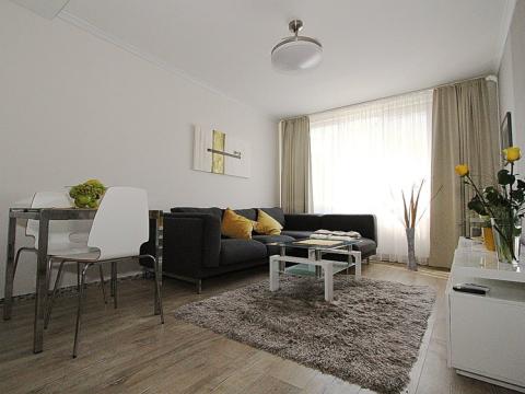 Prodej bytu 2+kk, Praha - Prosek, Litoměřická, 40 m2