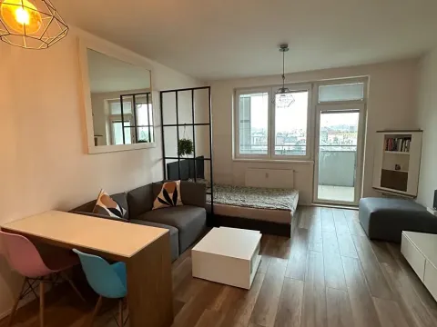 Pronájem bytu 1+kk, Praha - Vysočany, Podkovářská, 31 m2