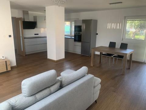 Pronájem bytu 4+kk, Buchlovice, Kostelní, 126 m2