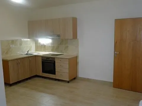 Pronájem bytu 2+1, Praha - Kolovraty, Mírová, 51 m2