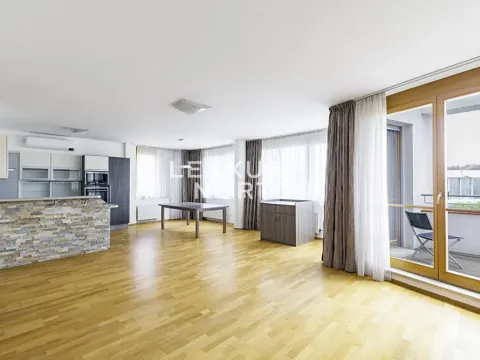 Pronájem bytu 6+kk a větší, Praha - Smíchov, Pod Hybšmankou, 175 m2