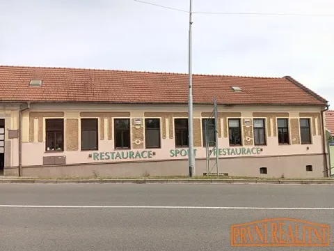 Pronájem obchodního prostoru, Uherský Brod, Pod Dvorkem, 161 m2