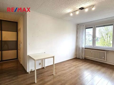 Pronájem bytu 2+kk, Praha - Strašnice, Nedvězská, 41 m2