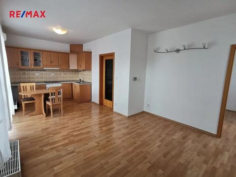 Pronájem bytu 2+kk, Poděbrady, Hakenova, 43 m2