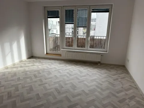 Pronájem bytu 1+kk, Praha - Strašnice, Počernická, 40 m2