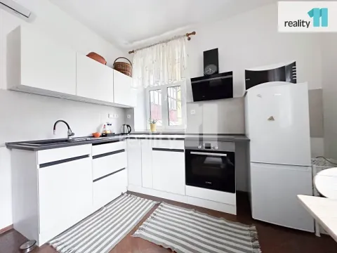 Pronájem bytu 1+kk, Kroměříž, Husovo náměstí, 25 m2