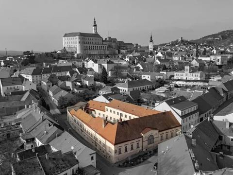 Prodej komerční nemovitosti, Mikulov, Purkyňova, 1361 m2