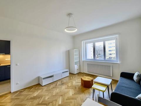 Pronájem bytu 2+kk, Praha - Břevnov, Nad Kajetánkou, 42 m2