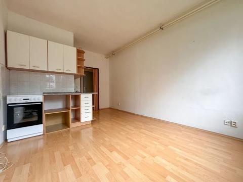 Pronájem bytu 1+kk, Humpolec, Na Rybníčku, 20 m2