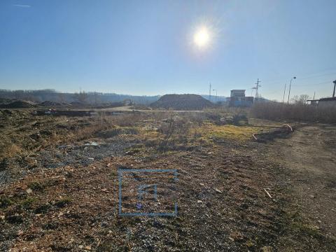 Pronájem komerčního pozemku, Kralupy nad Vltavou, 2590 m2