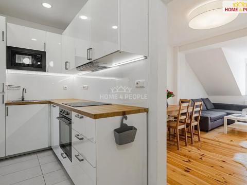 Prodej bytu 2+1, Karlovy Vary, Zeyerova, 45 m2