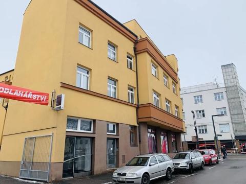 Pronájem obchodního prostoru, Hradec Králové, Dukelská třída, 20 m2