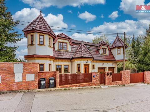 Prodej rodinného domu, Praha - Horní Počernice, Dobrošovská, 295 m2