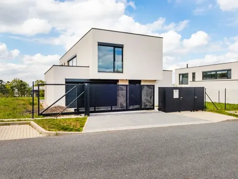 Prodej rodinného domu, Průhonice, K Doubí, 295 m2