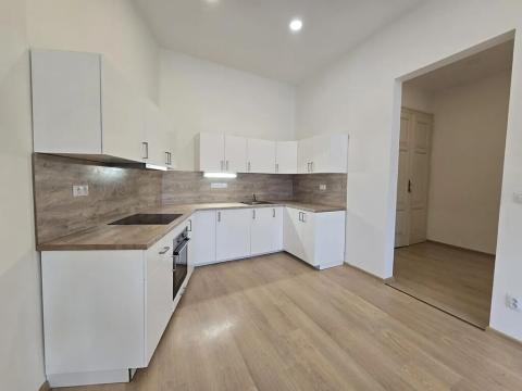 Pronájem bytu 3+kk, Třešť, Nádražní, 80 m2