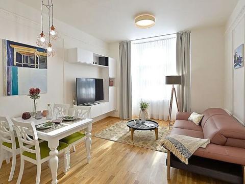 Pronájem bytu 2+kk, Praha - Bubeneč, Korunovační, 53 m2