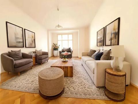 Prodej bytu 3+1, Praha - Holešovice, Umělecká, 117 m2