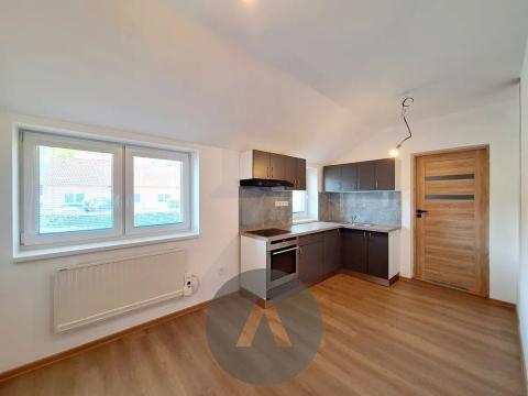 Pronájem bytu 2+kk, Rosice, Trávníky, 35 m2