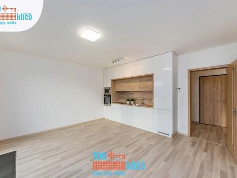 Pronájem bytu 2+kk, Praha - Lipence, Černošická, 48 m2