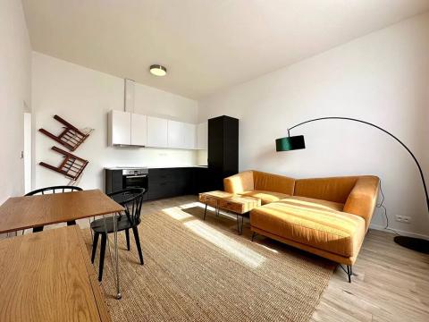 Pronájem bytu 2+kk, Praha, Zenklova, 54 m2