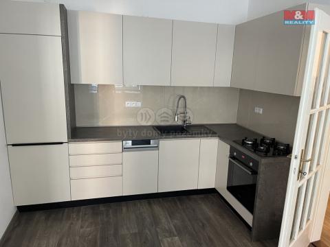 Pronájem bytu 2+kk, Praha - Vysočany, Špitálská, 50 m2
