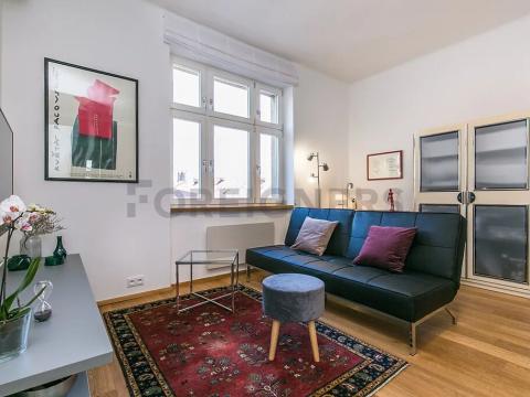 Pronájem bytu 2+kk, Praha, Eliášova, 47 m2