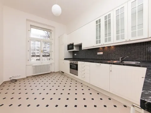 Pronájem bytu 2+1, Praha - Vinohrady, Perunova, 70 m2