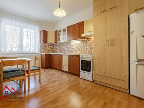 Pronájem bytu 2+1, Krnov, Cechovní, 51 m2
