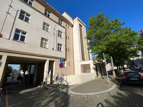 Pronájem bytu 3+kk, Praha - Vinohrady, Koperníkova, 107 m2