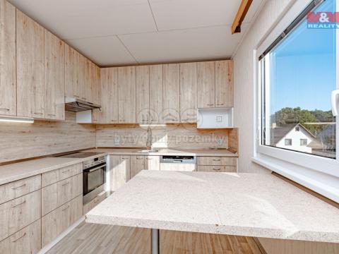 Prodej bytu 3+1, Líšnice, 78 m2