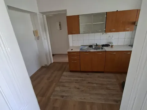 Pronájem bytu 2+1, Staré Město, Nádražní, 55 m2