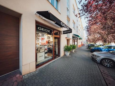 Pronájem obchodního prostoru, Zlín, Sadová, 95 m2
