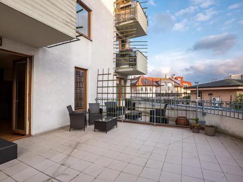 Prodej bytu 2+kk, Praha - Kyje, Pelušková, 42 m2