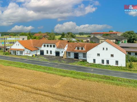Prodej rodinného domu, Krakovany, 780 m2