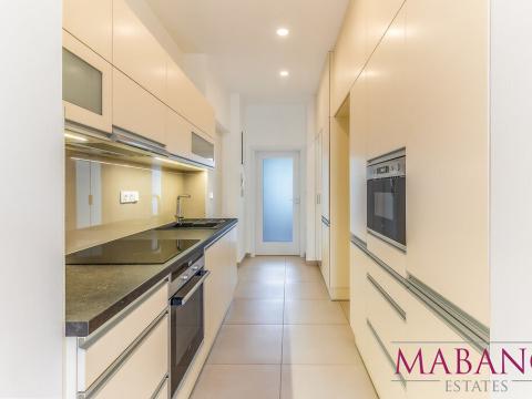 Pronájem bytu 2+kk, Praha - Vršovice, 28. pluku, 54 m2