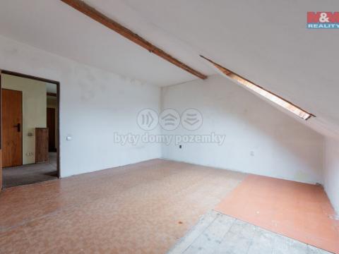 Prodej bytu 3+1, Horní Blatná, Bezručova, 75 m2
