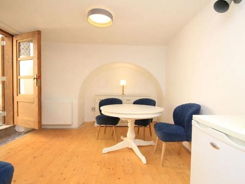 Pronájem bytu 2+kk, Praha - Malá Strana, Zámecké schody, 33 m2