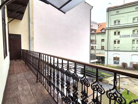 Pronájem bytu 2+kk, Písek, Velké náměstí, 72 m2