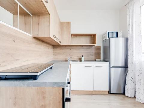 Prodej bytu 2+kk, Praha, Peroutkova, 53 m2