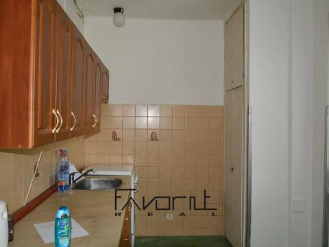 Prodej bytu 3+1, Ostrava, Maďarská, 65 m2