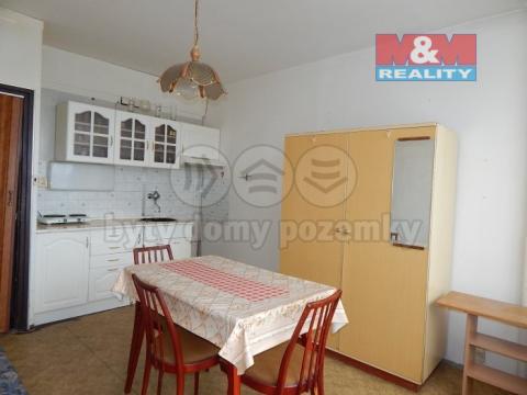 Prodej bytu 1+kk, Klášterec nad Ohří, Budovatelská, 19 m2