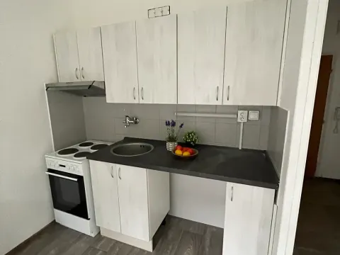 Pronájem bytu 2+kk, Česká Lípa, 5. května, 37 m2