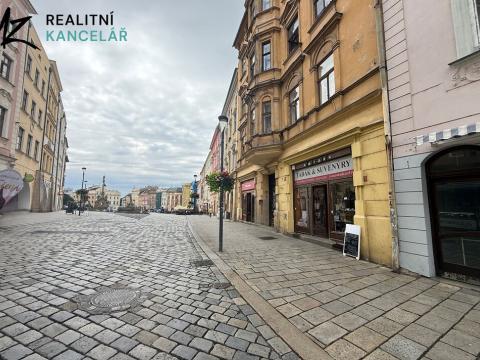 Pronájem obchodního prostoru, Olomouc, Dolní náměstí, 51 m2