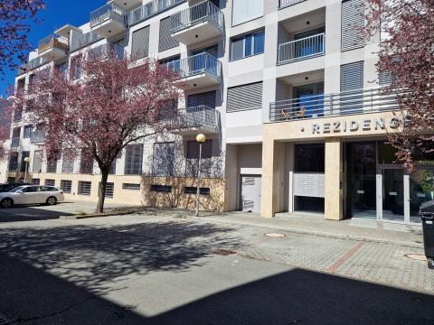 Prodej bytu 3+kk, Zlín, Sadová, 122 m2