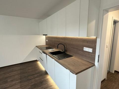 Pronájem bytu 2+kk, Uherské Hradiště - Jarošov, Drahy, 55 m2